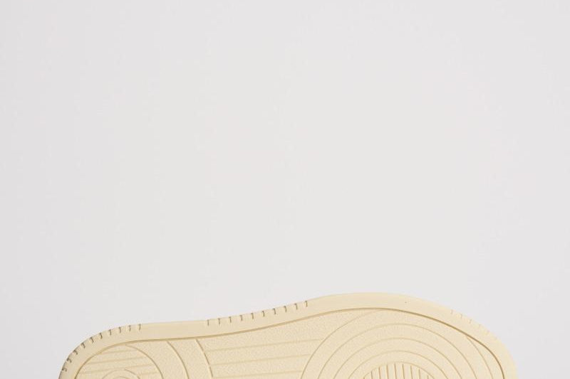 Sneakers uomo Medalist low suede verde militare AULM UH04 AUTRY 