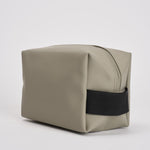 Borsa da toilette Wash Bag Small impermeabile grigia 15580 108 RAINS 