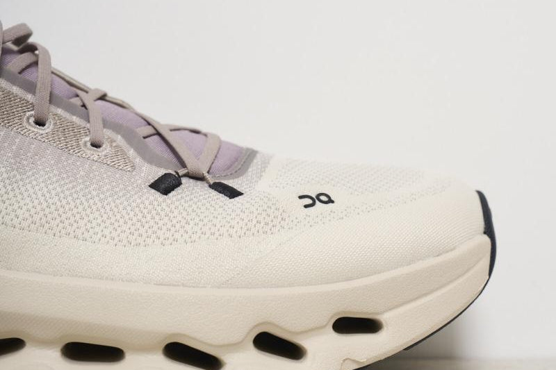 Sneakers uomo Cloudtilt panna e grigie 3ME10103284 CINDER SAND ON RUNNING 