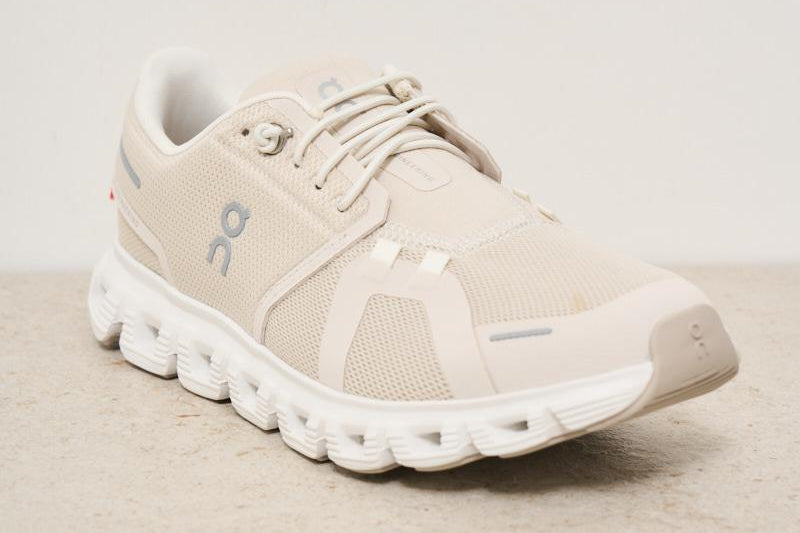 ON RUNNING 3W10060755PEARL WHITE