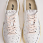 Sneakers uomo Medalist bianca e blu AULM LL12 AUTRY 