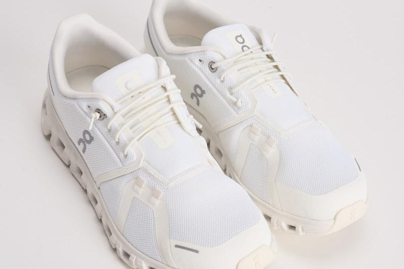 Sneakers Cloud 6 uomo bianca CLOUD6 WHITE ON RUNNING 