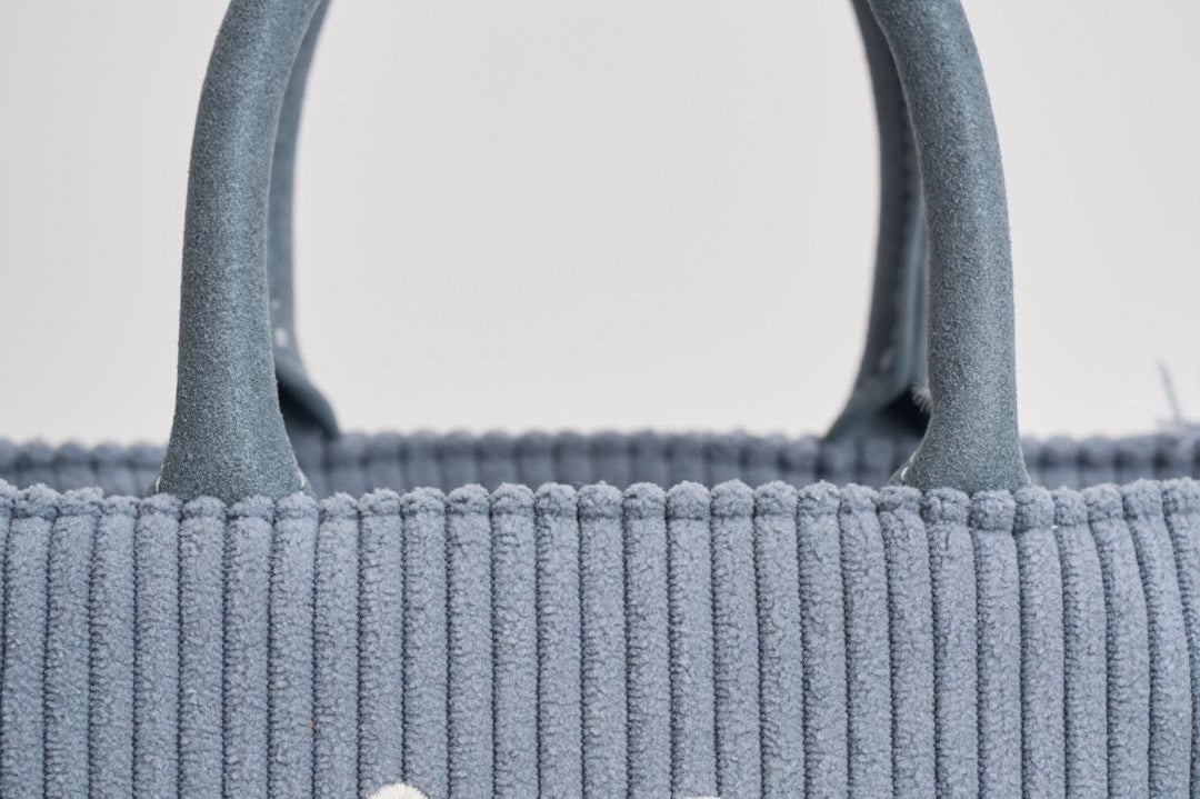 Borsa donna Vanity mini corduroy in velluto a coste celeste VANITYMINI CORD36 MC2 SAINT BARTH 