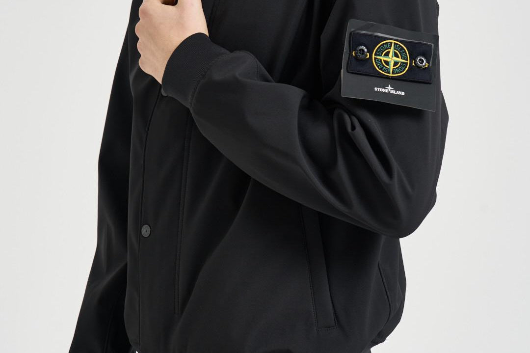 Giacca uomo con cappuccio nera 4100118 S0A22V0029 STONE ISLAND 