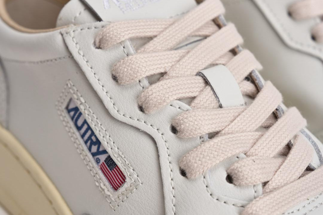 Sneakers Medalist Low donna AULW DL03 AUTRY 