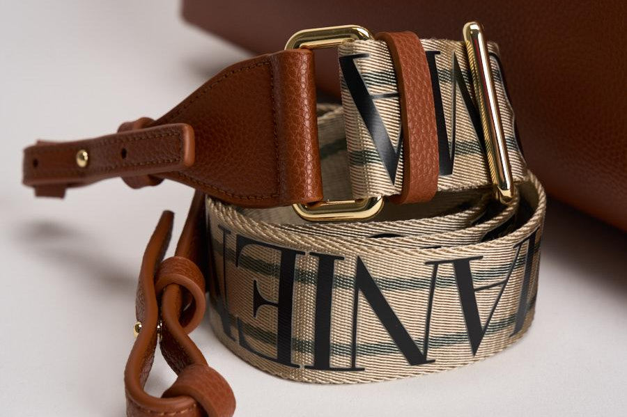 Borsa donna a mano marrone EW000360 AF12103M6030 EMPORIO ARMANI 