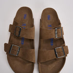 Sandalo uomo Arizona in suede marrone 1030865U DARK TEE BIRKENSTOCK 