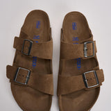 Sandalo uomo Arizona in suede marrone 1030865U DARK TEE BIRKENSTOCK 
