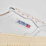 Sneakers uomo Medalist Low bianca e rossa AULM TB03 AUTRY 