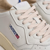 Sneakers uomo Medalist Low bianca e celeste AULM DL01 AUTRY 