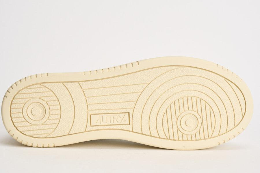 Sneakers donna Medalist Low in suede bianca e panna AULW LS33 AUTRY 