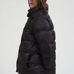 Piumino donna corto nero PI001936D 9300 HERNO 
