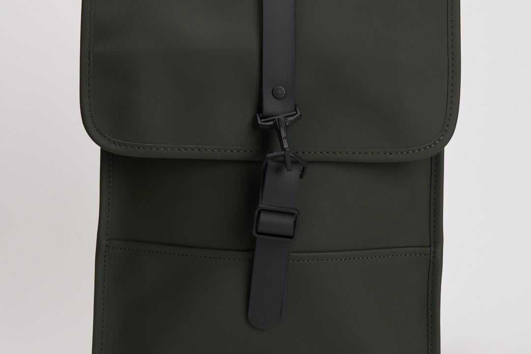 Zaino uomo Puffed Backpack Mini verde 13020 03 RAINS 