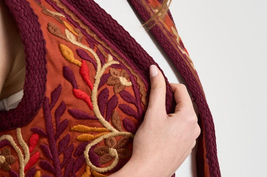 Gilet donna ricamato multicolor SUNA1GIL RUST ANTIK BATIK 