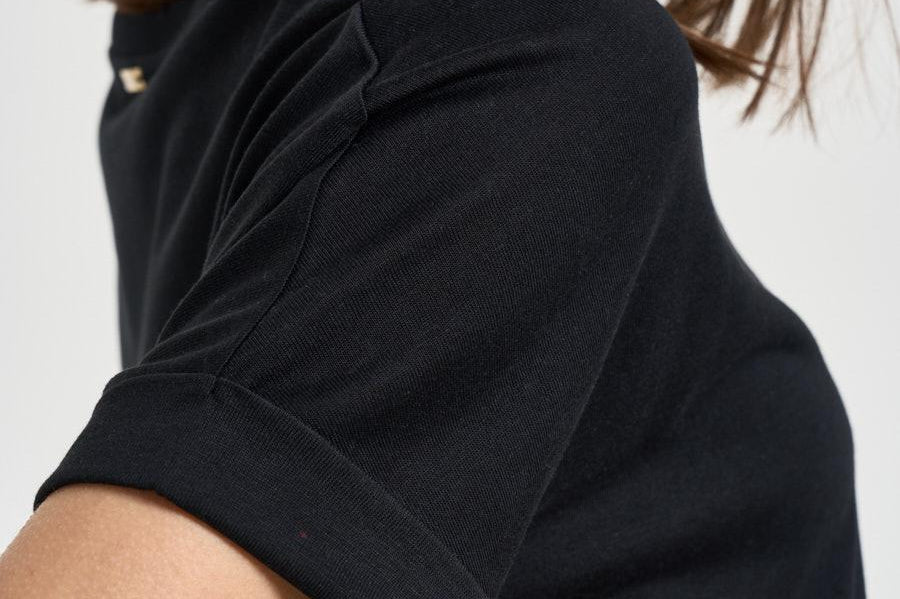 T-shirt donna girocollo nera JG000312D 520569300 HERNO 