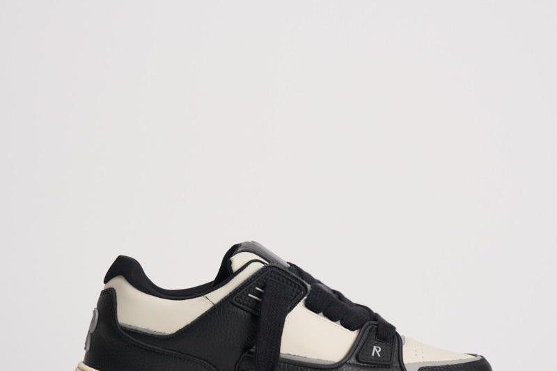 Sneakers uomo Studio nera e bianca MLM9754 BLACKWHITE REPRESENT 