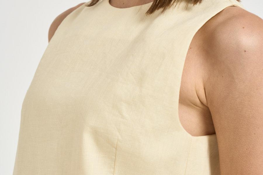Abito donna corto smanicato giallo pastello S6SN18 A41 SEMICOUTURE 