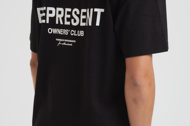 T-shirt uomo girocollo nera OCM41114 BLACK REPRESENT 