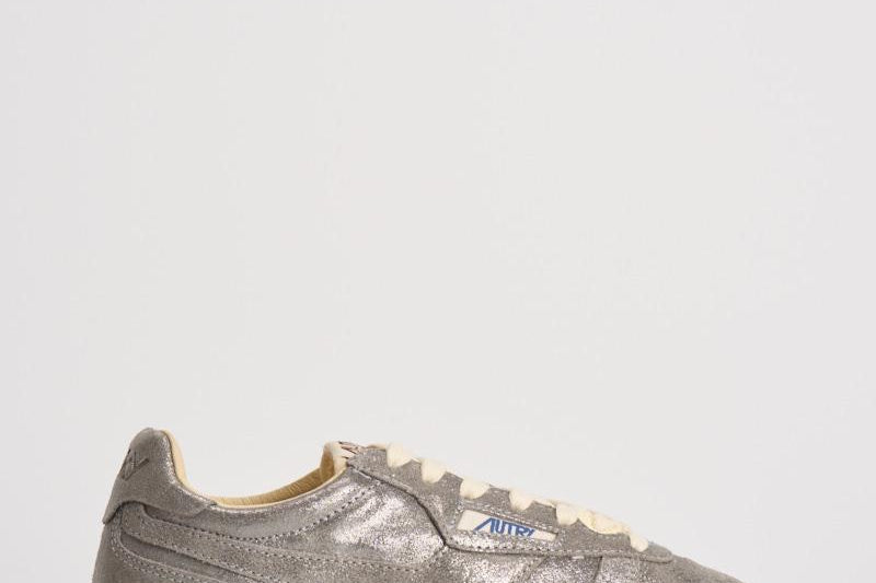 Sneakers donna Windspin in pelle laminata WSLW OY01 AUTRY 