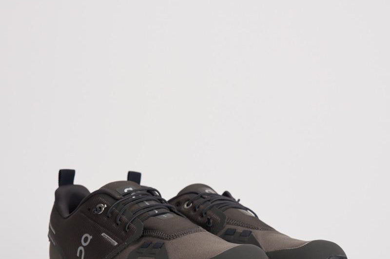 Sneakers Cloud 6 WP "Thorn Black" uomo CLOUD6WP THORN BLACK ON RUNNING 