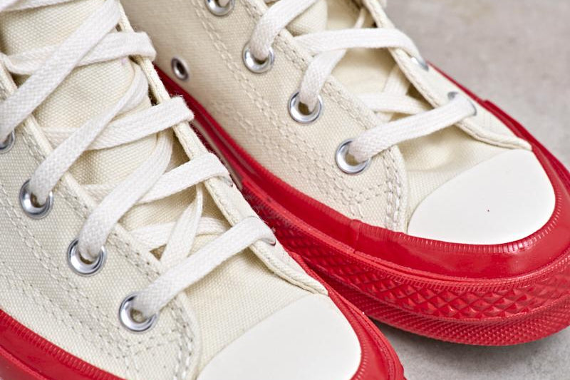 COMME DES GARCON PLAY K124OFFWHITE