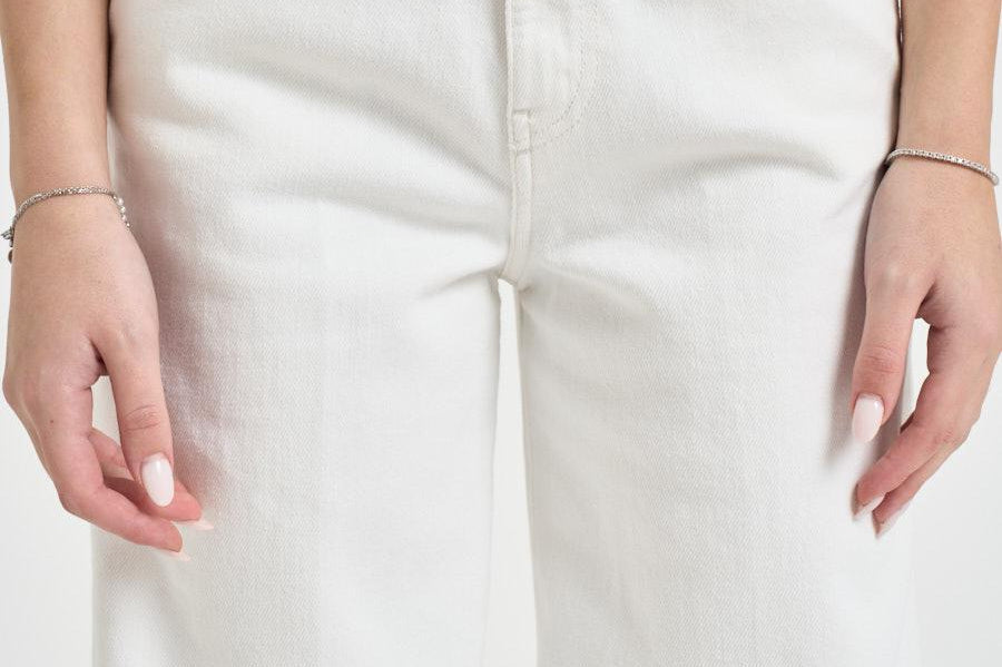 Jeans donna flare D-Akemi 1978 in denim bianco A03624 09N92100 DIESEL 