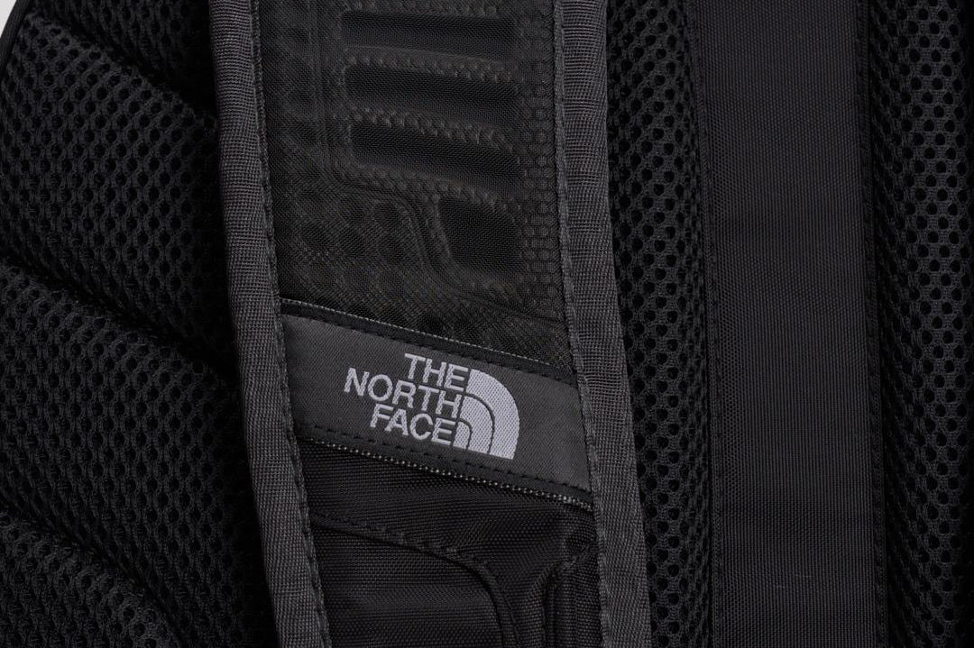 Zaino uomo Borealis Classic nero CF9C 4GZ THE NORTH FACE 