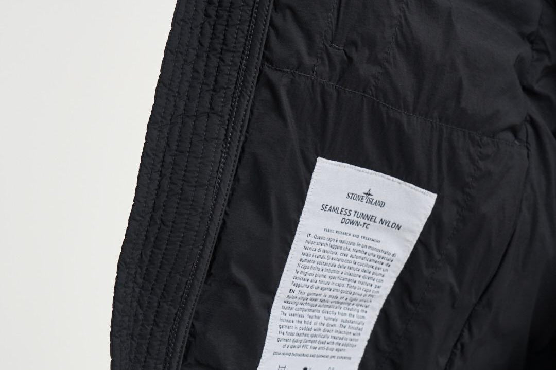 Gilet uomo con zip nero G100007 S0183V0029 STONE ISLAND 