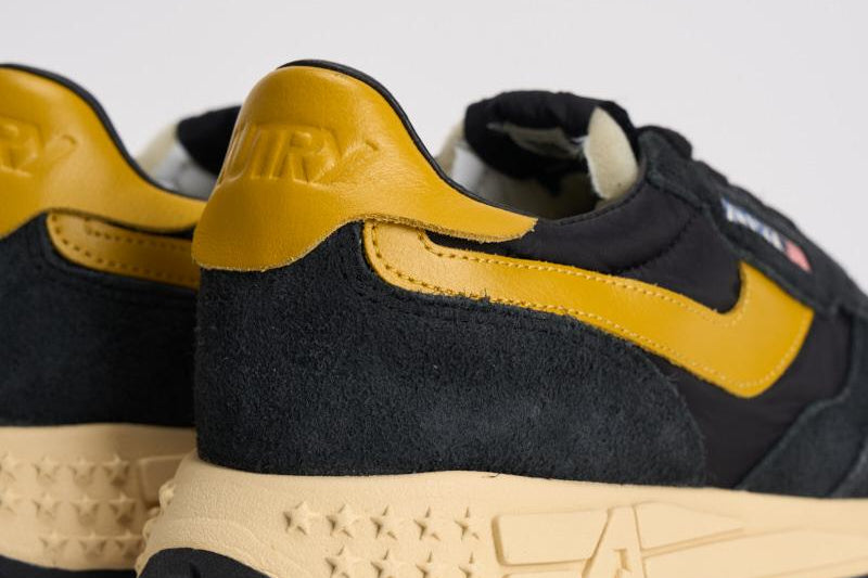 Sneakers uomo Reelwind Low in suede nero WWLM UT21 AUTRY 