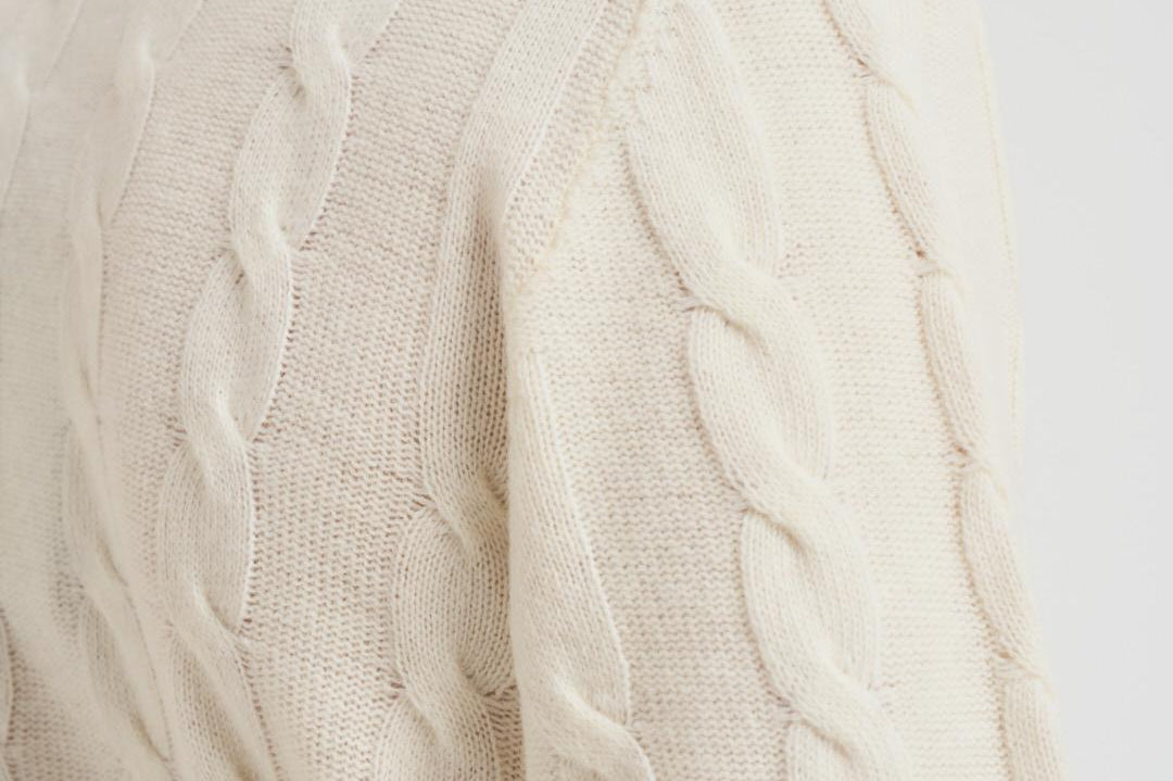 Maglia uomo girocollo a treccia panna 25FCCM010439 101 ACCADEMIE TESSILI 