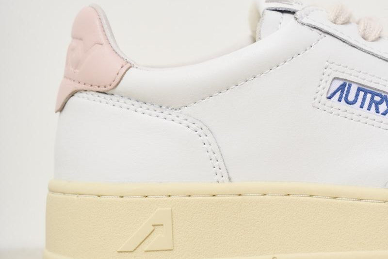 Sneakers donna medalist low AULW LL16 AUTRY 