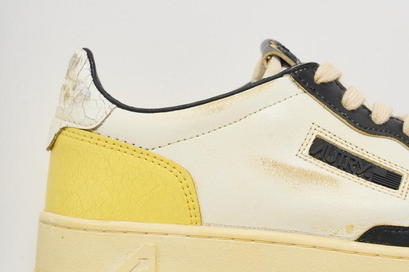 Sneakers uomo Medalist Super Vintage gialla AVLM LB02 AUTRY 