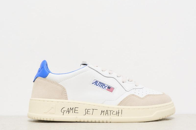 Sneakers uomo Medalist in suede e pelle con scritta laterale AULM MA06 AUTRY 