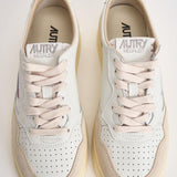 Sneakers donna Medalist Low in suede bianca e panna AULW LS33 AUTRY 