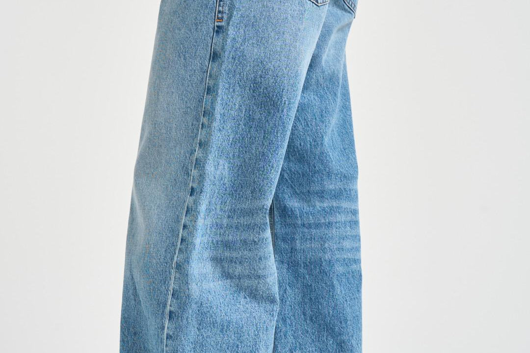 Jeans donna 1996 D-Sire in denim celeste A06926 09I2901 DIESEL 