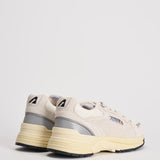 Sneakers donna Hyperway Low bianca e grigia HYLW UM10 AUTRY 