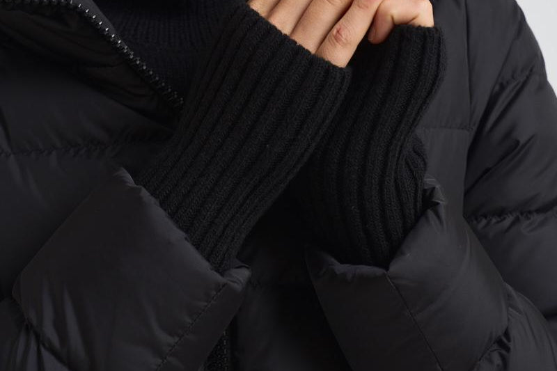 Piumino donna in nylon midi nero PI0660D 9389 HERNO 