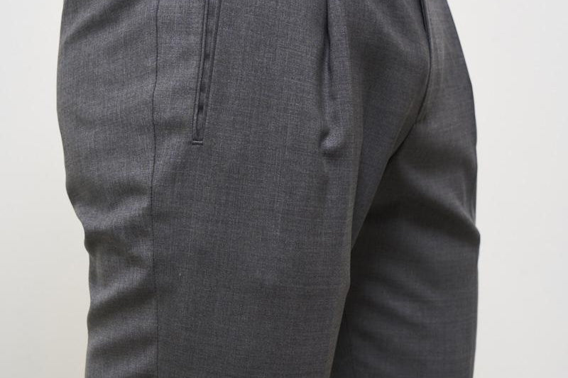Pantalone uomo con pinces grigio RETRO FA1755XSMOKE BERWICH 