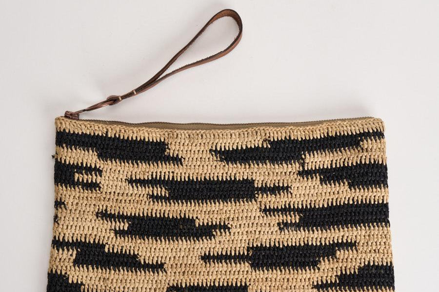 Pochette donna Ampy in rafia animalier nera AMPY ZEBRA IBELIV 
