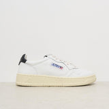 Sneakers donna Medalist bianca e nera AULW LL22 AUTRY 