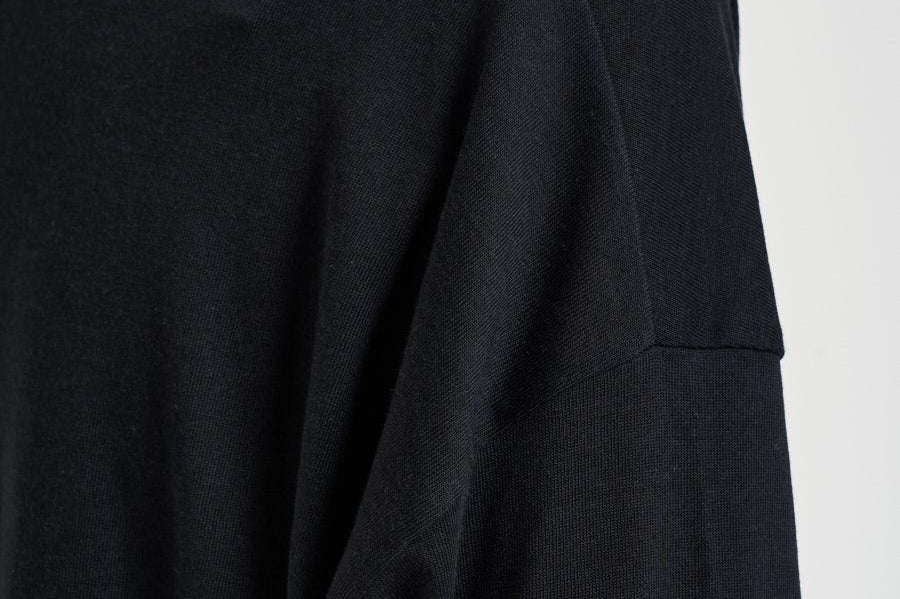 Maglia donna scollo a V nera JV000015D 520569300 HERNO 