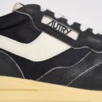 Sneakers uomo Reelwind bianca e grigia WWLM GQ07 AUTRY 