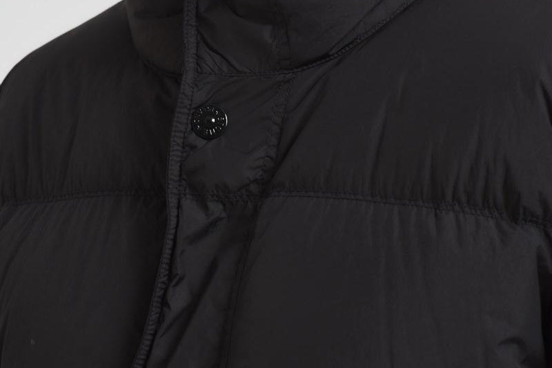 Piumino uomo nero 4100010 S0A23V0029 STONE ISLAND 