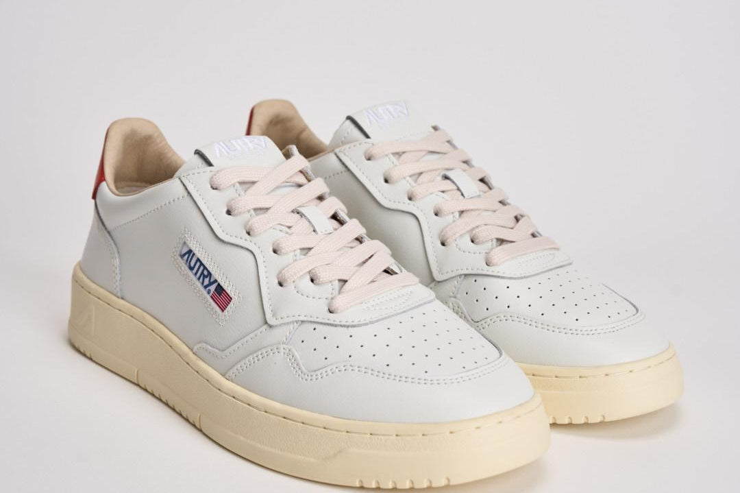 Sneakers uomo Medalist Low bianca e rossa AULM TB03 AUTRY 