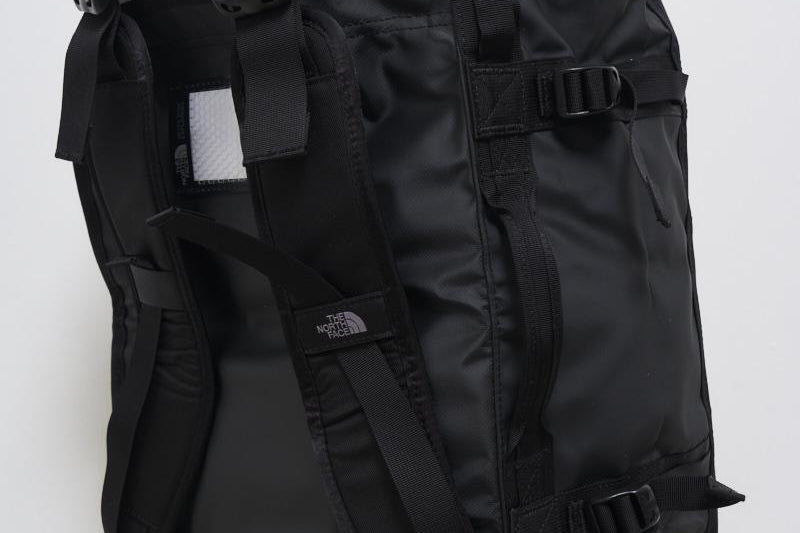 Borsone/Zaino Duffel Base S Camp nero NF0A52ST 53R1 THE NORTH FACE 