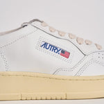 Sneakers donna Medalist Low bianca AULW LL15 AUTRY 