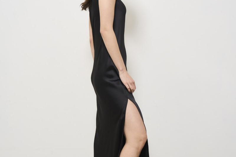 Abito donna midi satinato nero AB000037D 9300 HERNO 