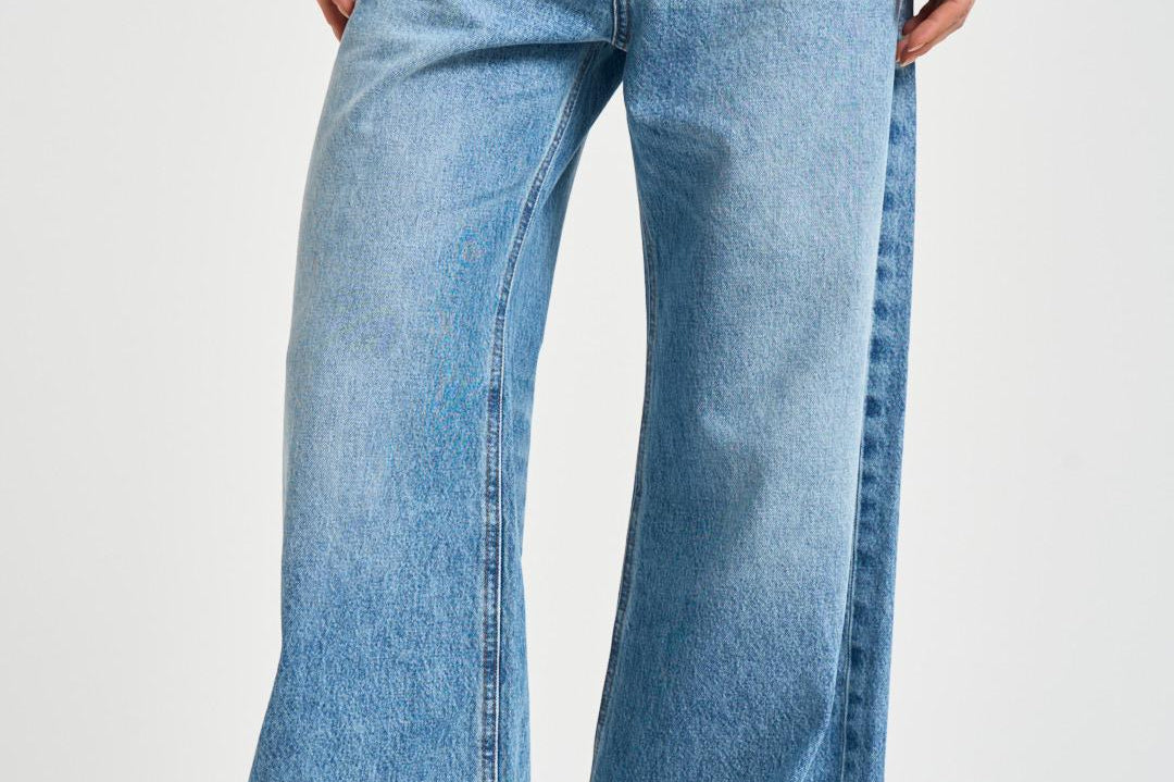 Jeans donna 1996 D-Sire in denim celeste A06926 09I2901 DIESEL 