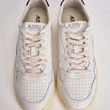 Sneakers Medalist low uomo nera e bianca AULM LL22 AUTRY 