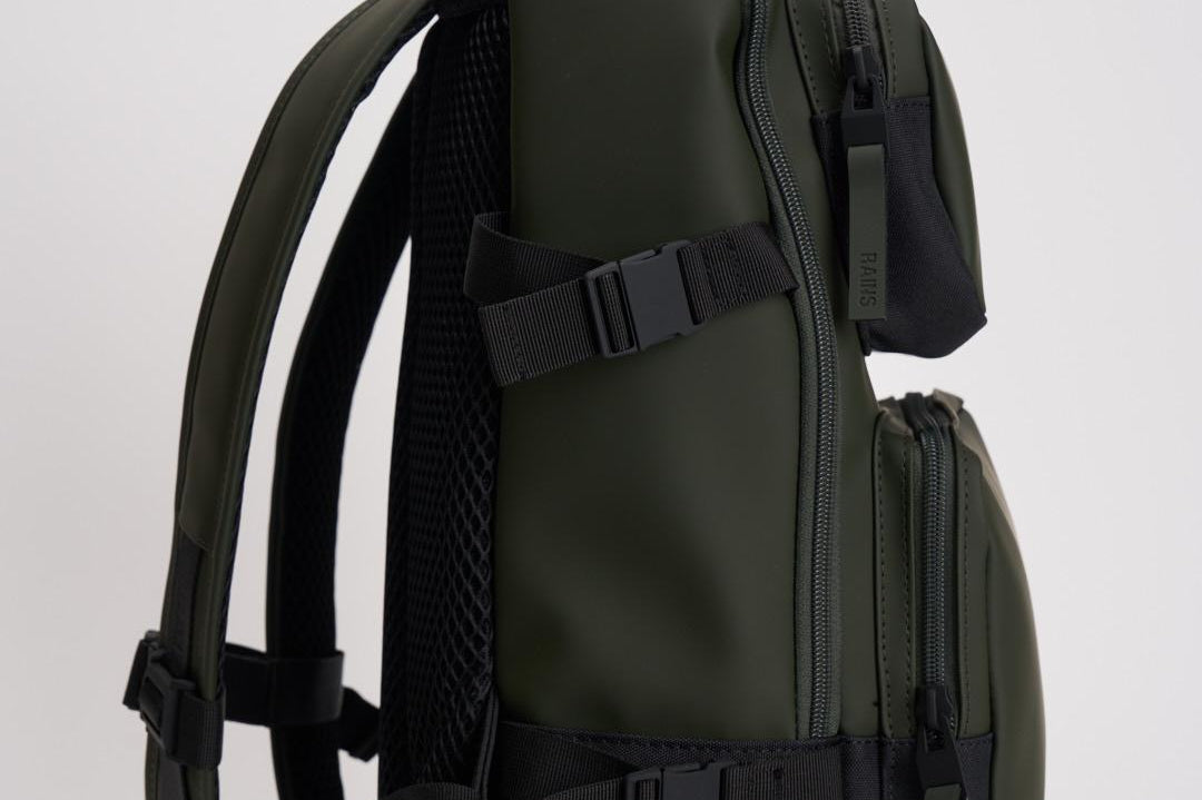 Zaino verde impermeabile 14330 03 RAINS 